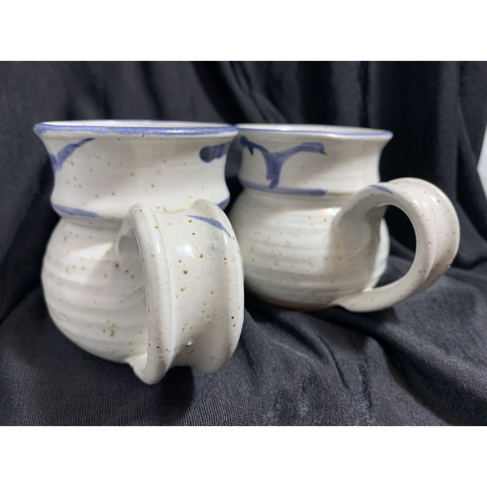 Stoneware Mugs (2) Studio Pottery  Oatmeal speckled Blue drip paint Round belly - Picture 14 of 14